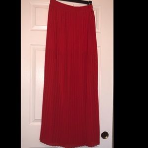 Red maxi